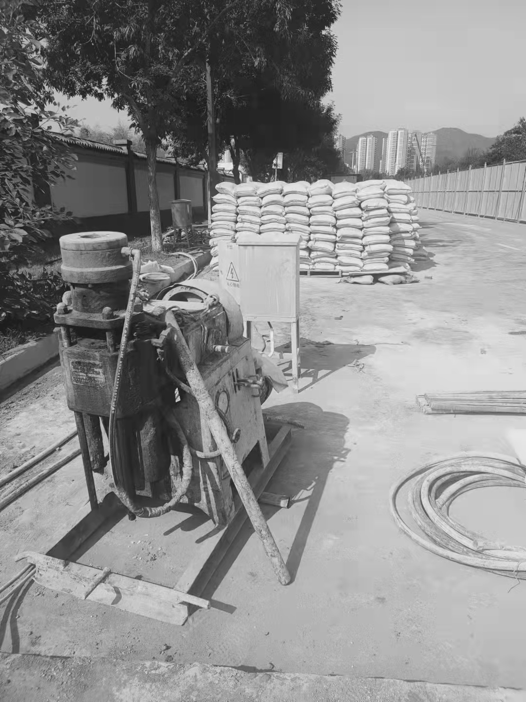 大悟场区重载车疑难路基处理方案